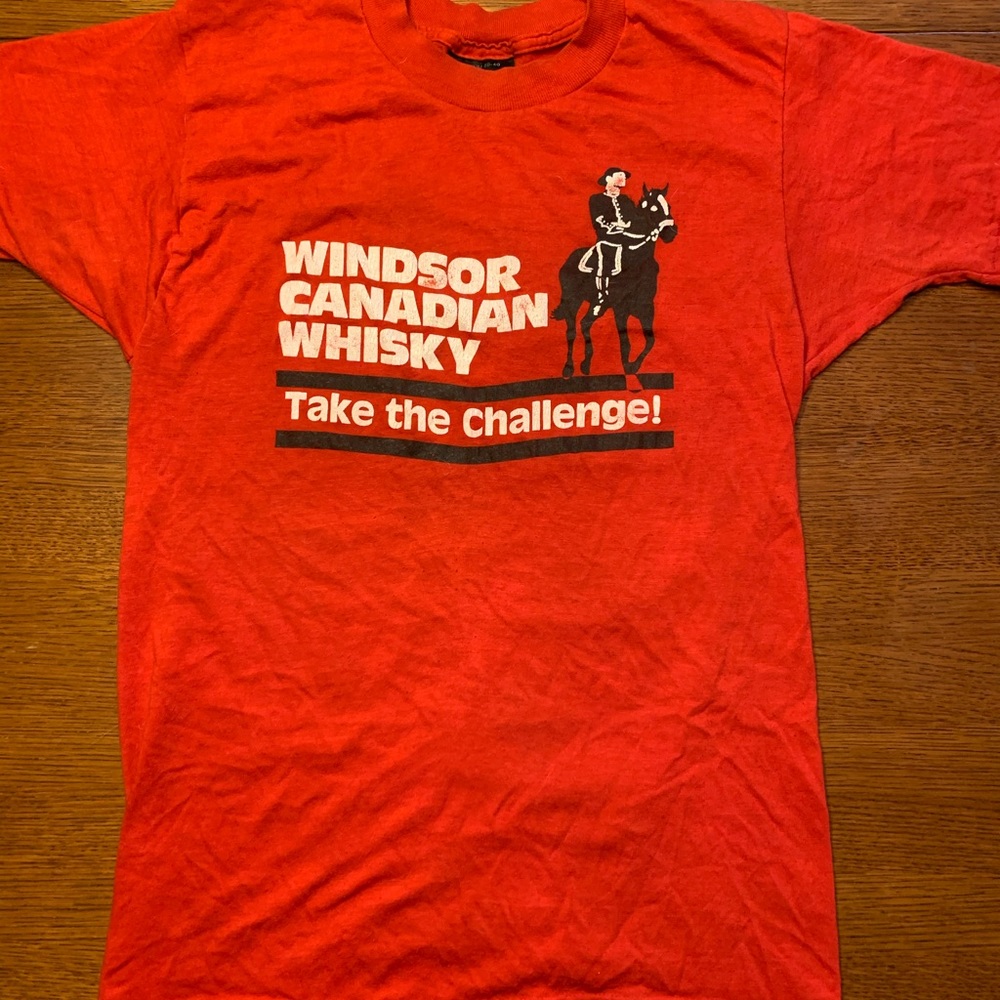 Vintage Windsor Canadian whiskey T-shirt S